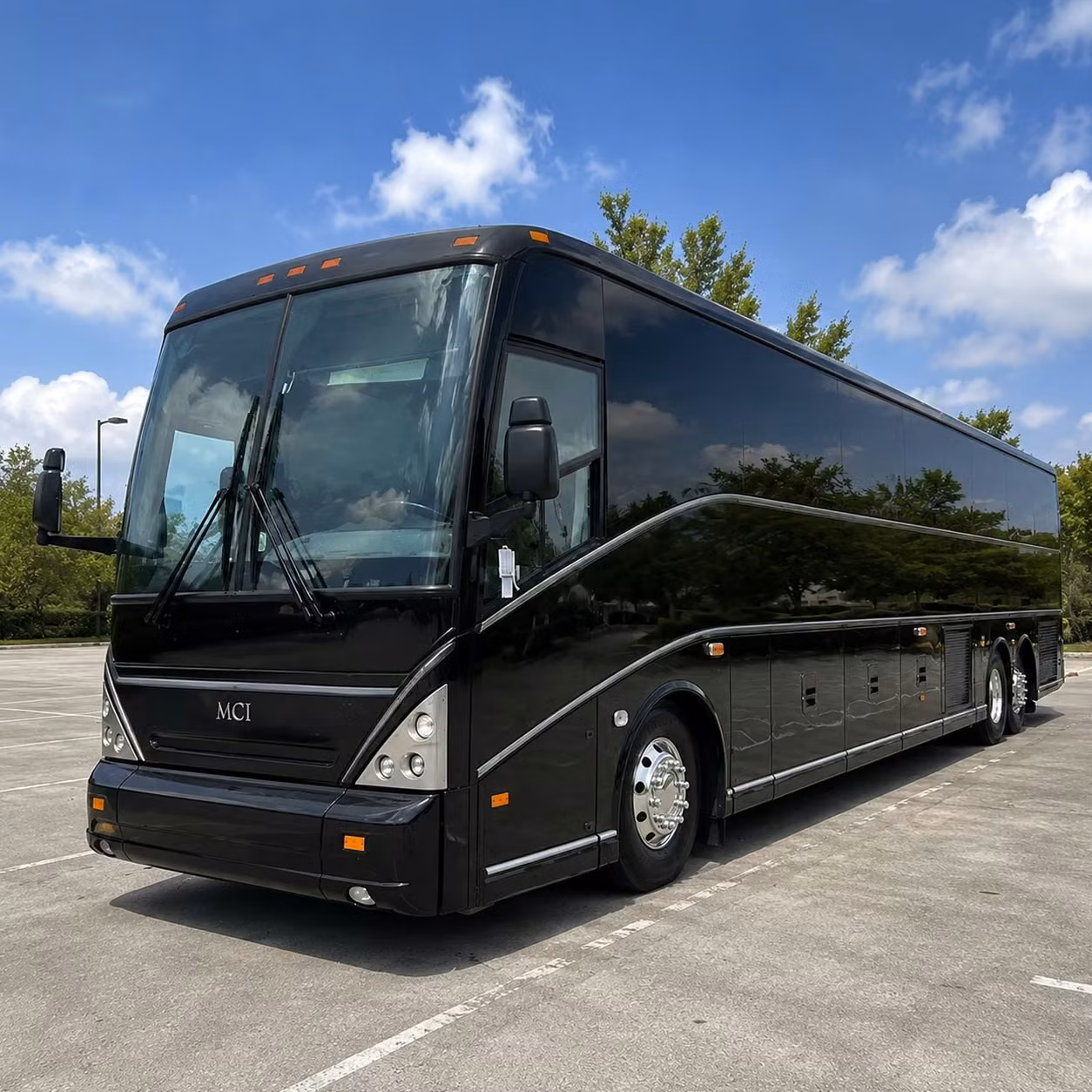 construction crew shuttles and workforce transportation in peoria