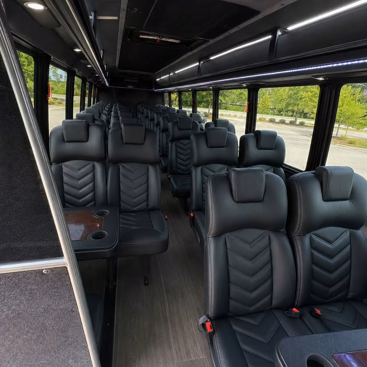 minibus rentals for peoria groups heading to phoenix concert venues